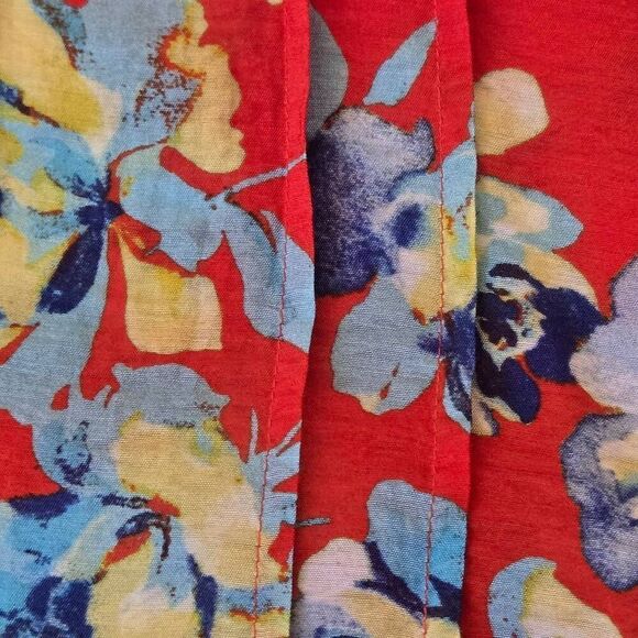 Multiples Women's Floral Long Sleeve Pleated Tunic Top Blouse Red Blue Size 1X - Picture 7 of 13
